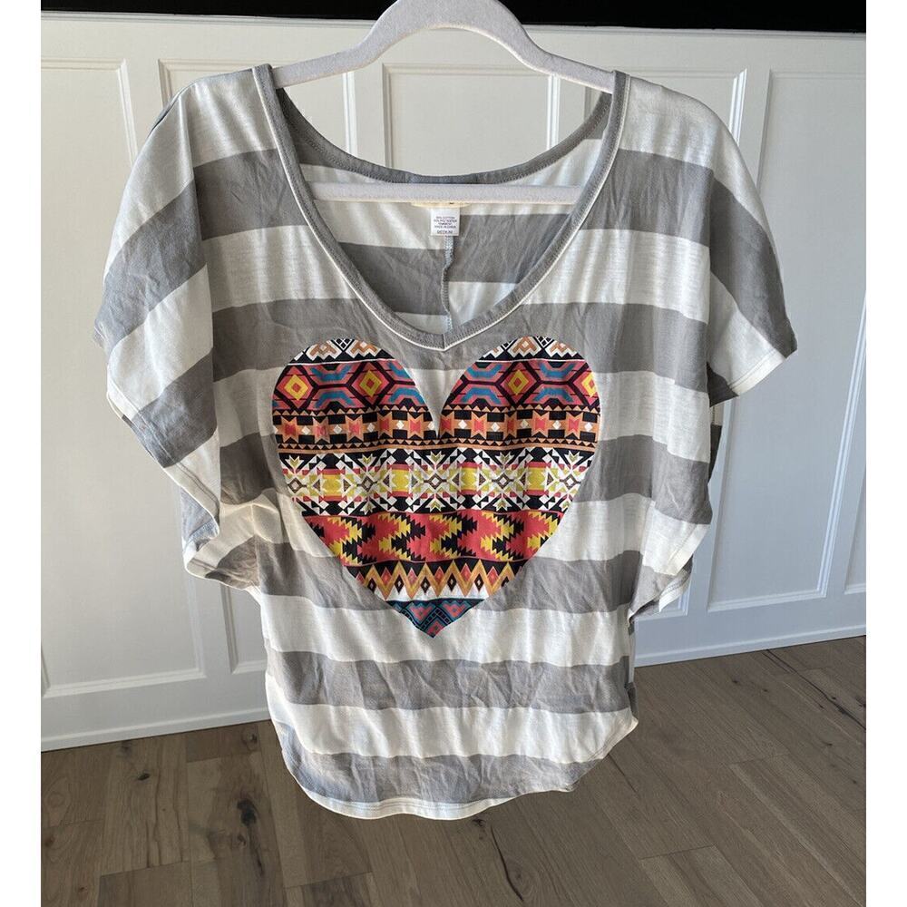 Belle Du Jour Womens Gray and White Striped Tribal Heart V Neck Shirt Sz Medium